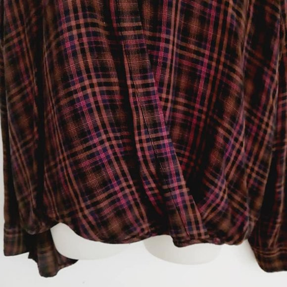 Mossimo Supply Co Plaid Top XL - Picture 5 of 5